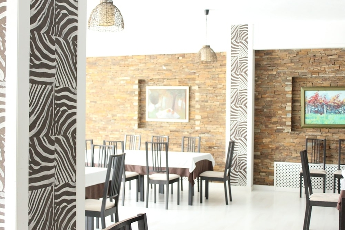 Imagen del bar/restaurante del Hotel Voar. Foto 3