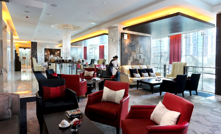 Imagen del bar/restaurante del Hotel Voco Bonnington. Foto 2