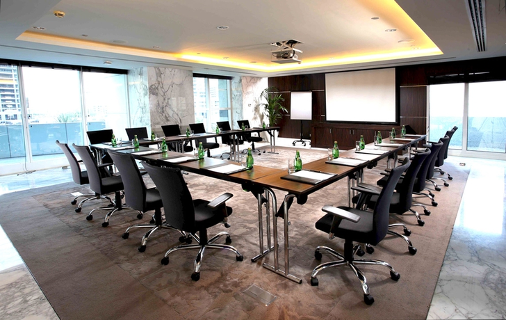 Imagen de los interiores del Hotel Voco Bonnington. Foto 16