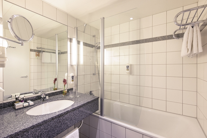 Imagen de la habitación del Hotel Voco Dusseldorf Seestern, An Ihg. Foto 6