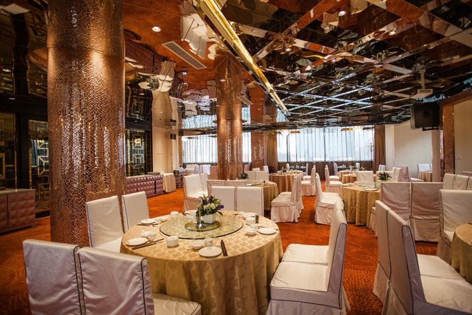 Imagen del bar/restaurante del Hotel Voco Nanjing Oriental Pearl, An Ihg. Foto 5