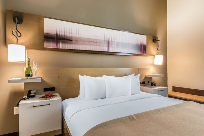 Imagen de la habitación del Hotel Voco Napoleon Memphis by IHG. Foto 9