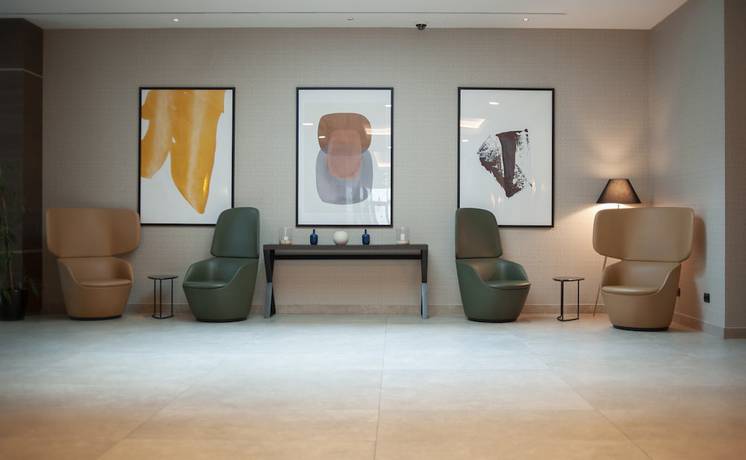 Imagen del bar/restaurante del Hotel Voco Podgorica, An Ihg. Foto 2