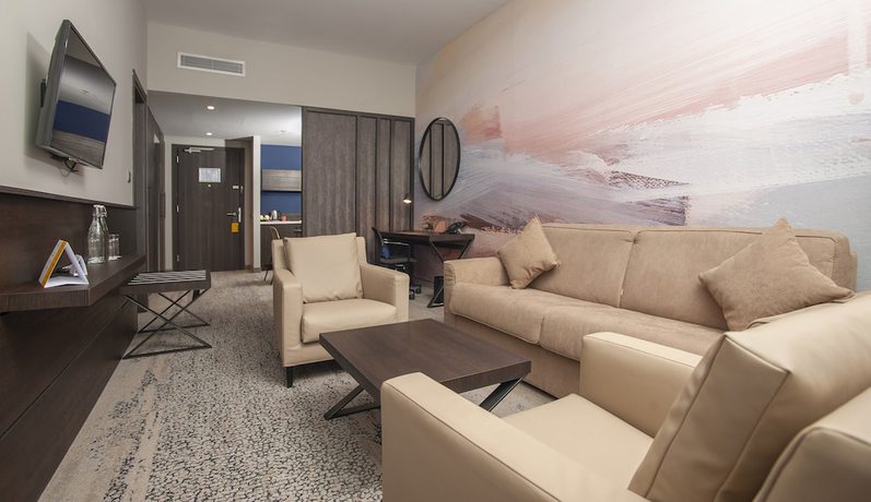 Imagen de la habitación del Hotel Voco Podgorica, An Ihg. Foto 11