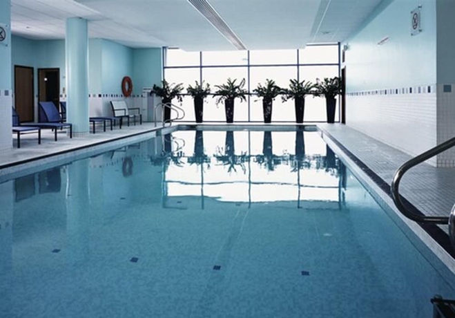 Imagen de la piscina del Hotel Voco Reading, An Ihg. Foto 19