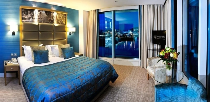 Imagen de los interiores del Hotel Voco St David's Cardiff, An Ihg. Foto 13