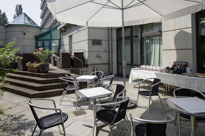 Imagen de los exteriores del Hotel Voco Vienna Prater, An Ihg. Foto 11