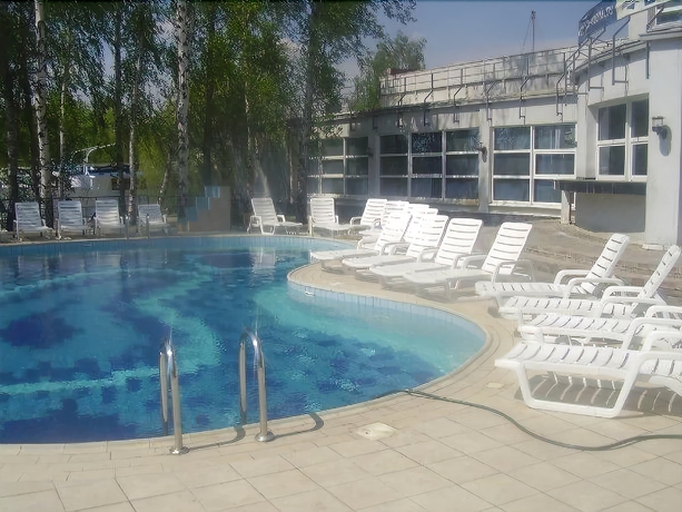 Imagen de la piscina del Hotel Vodnik Club. Foto 17