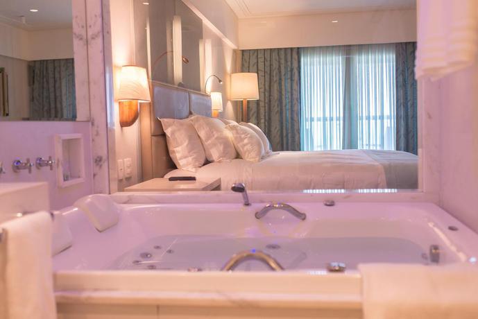 Imagen de la habitación del Hotel Vogal Luxury Beach and Spa. Foto 9