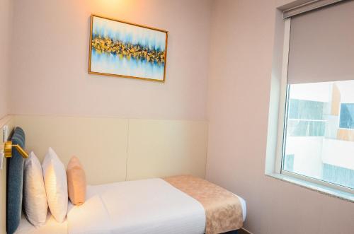 Imagen de la habitación del Hotel Vogo Grand Hotel Dubai. Foto 5