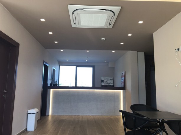 Imagen de los interiores del Hotel Vogue Boutique, Radhim&euml;. Foto 17