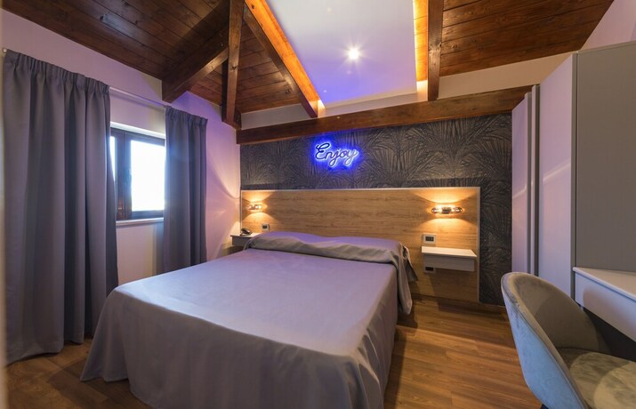 Imagen de la habitación del Hotel Vogue, Giugliano in Campania . Foto 15