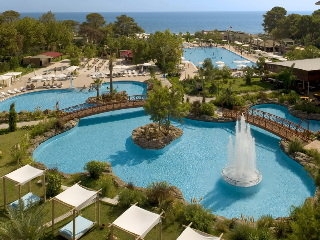 Imagen de la piscina del Hotel Vogue Kemer. Foto 10