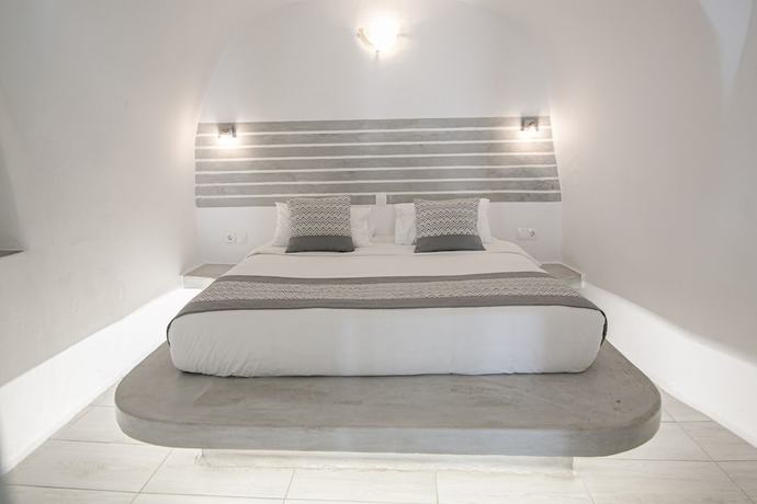 Imagen de la habitación del Hotel Vogue Suites. Foto 2