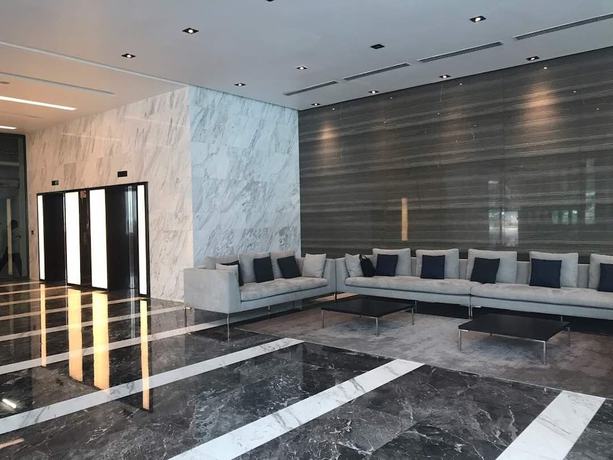 Imagen del bar/restaurante del Hotel Vogue Suites One. Foto 3