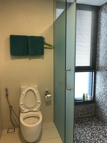 Imagen de la habitación del Hotel Vogue Suites One. Foto 6