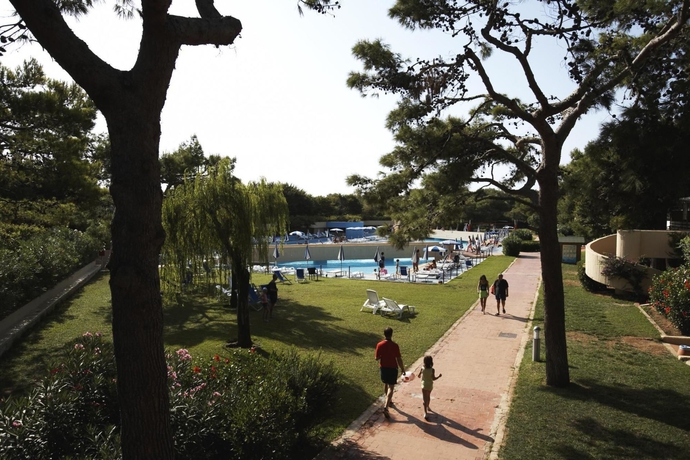 Imagen de los interiores del Hotel Voi Alimini Resort. Foto 16