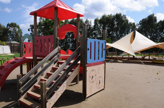 Imagen de los exteriores del Hotel Voi Arenella Resort. Foto 9