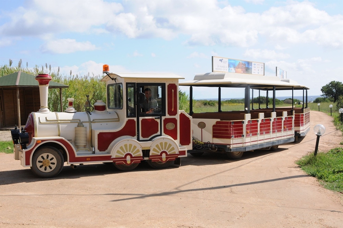 Imagen general del Hotel Voi Arenella Resort. Foto 2