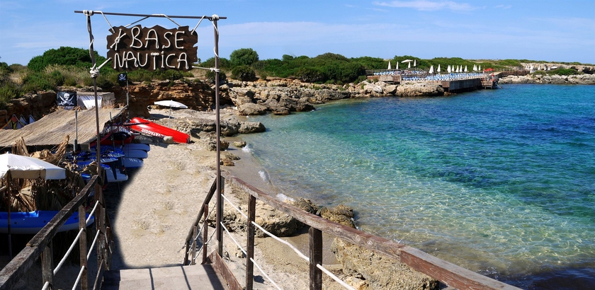 Imagen de los exteriores del Hotel Voi Arenella Resort. Foto 12