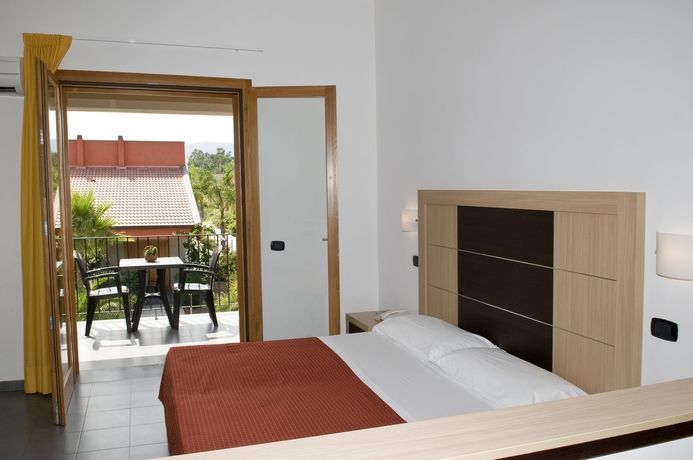 Imagen de la habitación del Hotel Voi Baia Di Tindari Resort. Foto 3