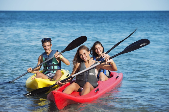 Imagen de los exteriores del Hotel Voi Floriana Resort. Foto 12