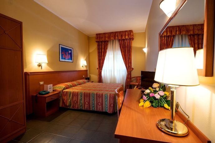 Imagen de la habitación del Hotel Voi Florio Resort. Foto 2