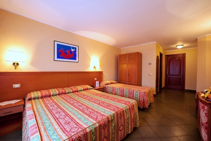 Imagen de la habitación del Hotel Voi Florio Resort. Foto 7