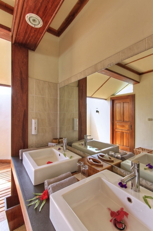 Imagen de la habitación del Hotel Voi Maayafushi Resort. Foto 11