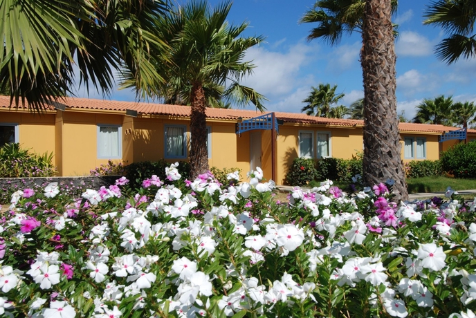 Imagen de los exteriores del Hotel Voi Vila Do Farol Resort. Foto 11