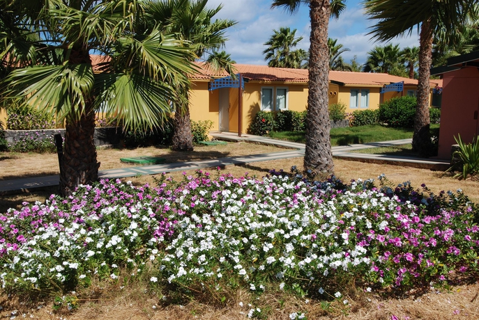 Imagen de los exteriores del Hotel Voi Vila Do Farol Resort. Foto 13