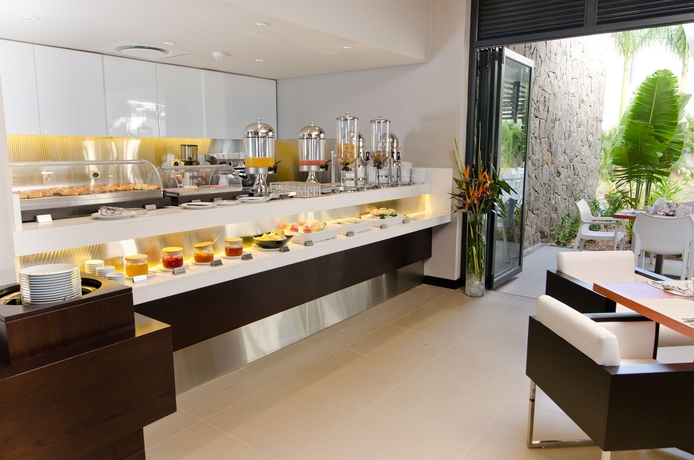 Imagen del bar/restaurante del Hotel Voila Bagatelle. Foto 4