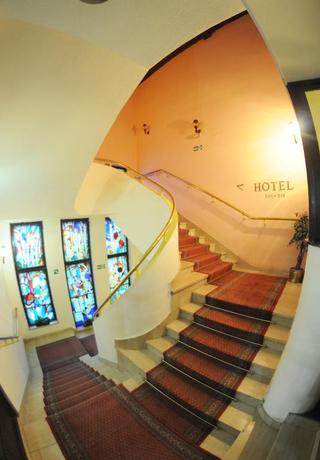 Imagen de los interiores del Hotel Vojvodina. Foto 15
