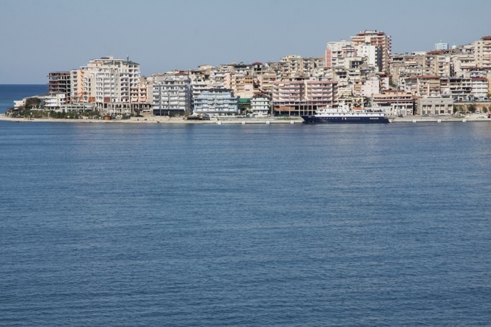 Imagen de los exteriores del Hotel Vola, Sarande. Foto 6