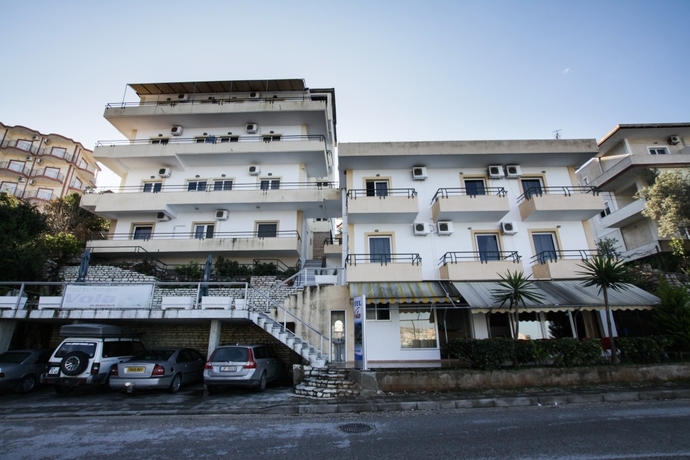 Imagen general del Hotel Vola, Sarande. Foto 1
