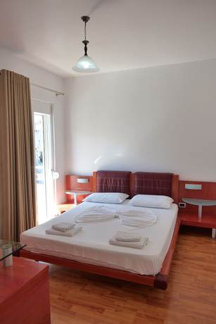 Imagen de la habitación del Hotel Vola, Sarande. Foto 12