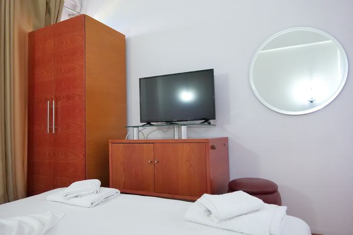 Imagen de la habitación del Hotel Vola, Sarande. Foto 14