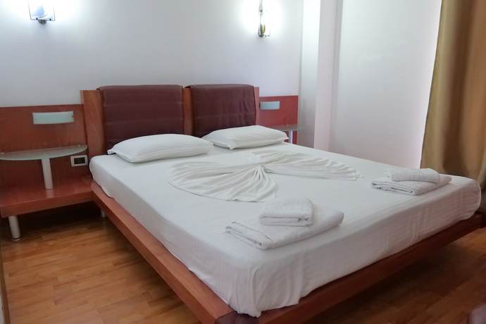 Imagen de la habitación del Hotel Vola, Sarande. Foto 18