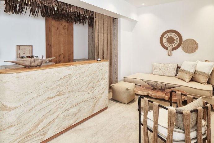 Imagen de los interiores del Hotel Volcano Luxury Suites Milos - Adults Only. Foto 6