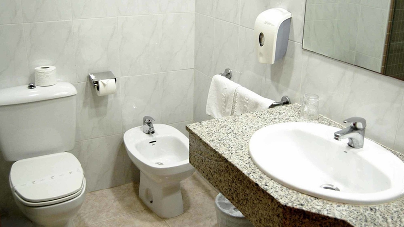 Imagen de la habitación del Hotel Volga, Calella. Foto 6