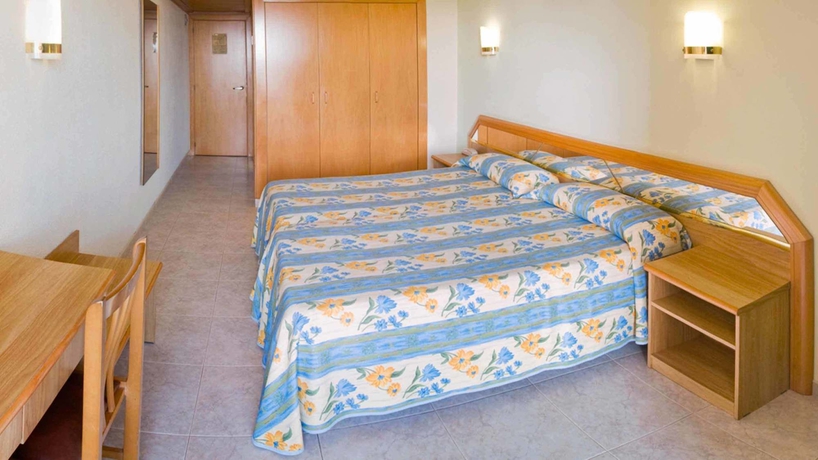 Imagen de la habitación del Hotel Volga, Calella. Foto 12