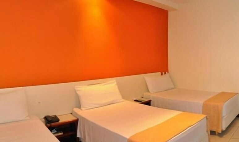 Imagen de la habitación del Hotel Vollare. Foto 25