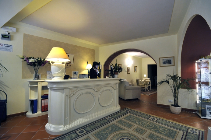 Imagen de los interiores del Hotel Volterra In. Foto 17