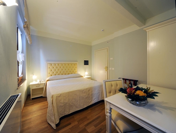 Imagen de la habitación del Hotel Volterra In. Foto 14