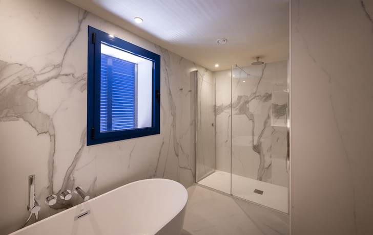 Imagen de la habitación del Hotel Voramar, L'escala. Foto 2