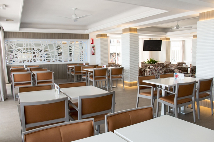 Imagen del bar/restaurante del Hotel Voramar Mallorca. Foto 6