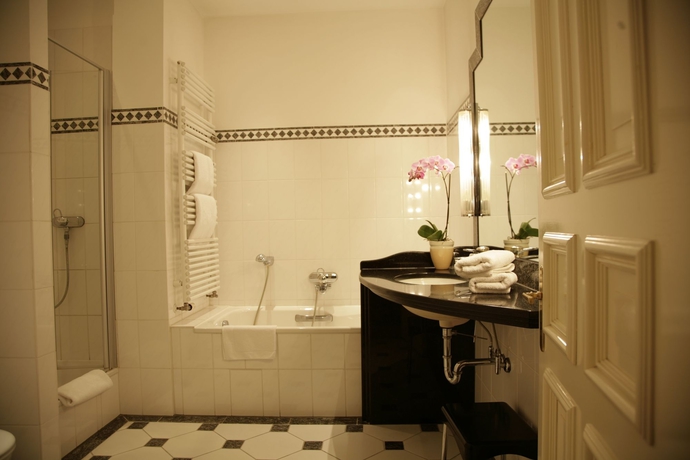 Imagen de la habitación del Hotel Vorbach. Foto 5