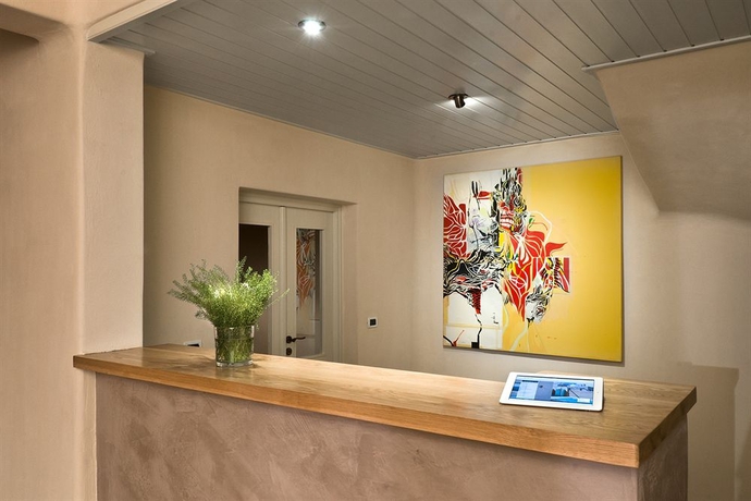 Imagen de los interiores del Hotel Voreina Gallery Suites. Foto 10