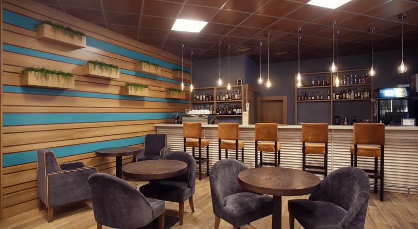 Imagen del bar/restaurante del Hotel Vostok, Tium&eacute;n. Foto 2