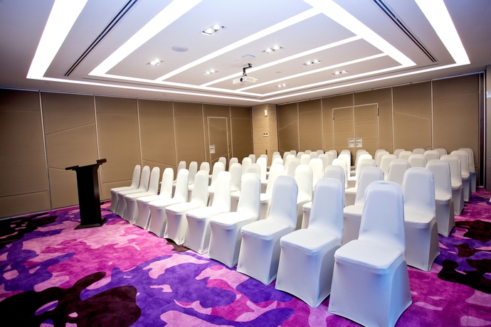 Imagen de los interiores del Hotel Vouk Suites, By The Blanket. Foto 17